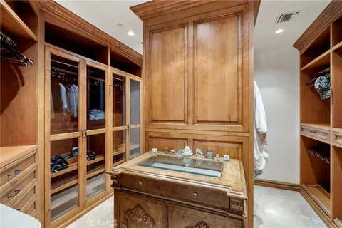 $10,500,000 | 7 Lochmoor Lane, Newport Beach, CA 92660