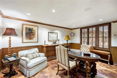 $10,500,000 | 7 Lochmoor Lane, Newport Beach, CA 92660