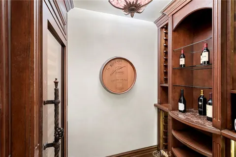 $10,500,000 | 7 Lochmoor Lane, Newport Beach, CA 92660