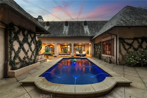 $10,500,000 | 7 Lochmoor Lane, Newport Beach, CA 92660