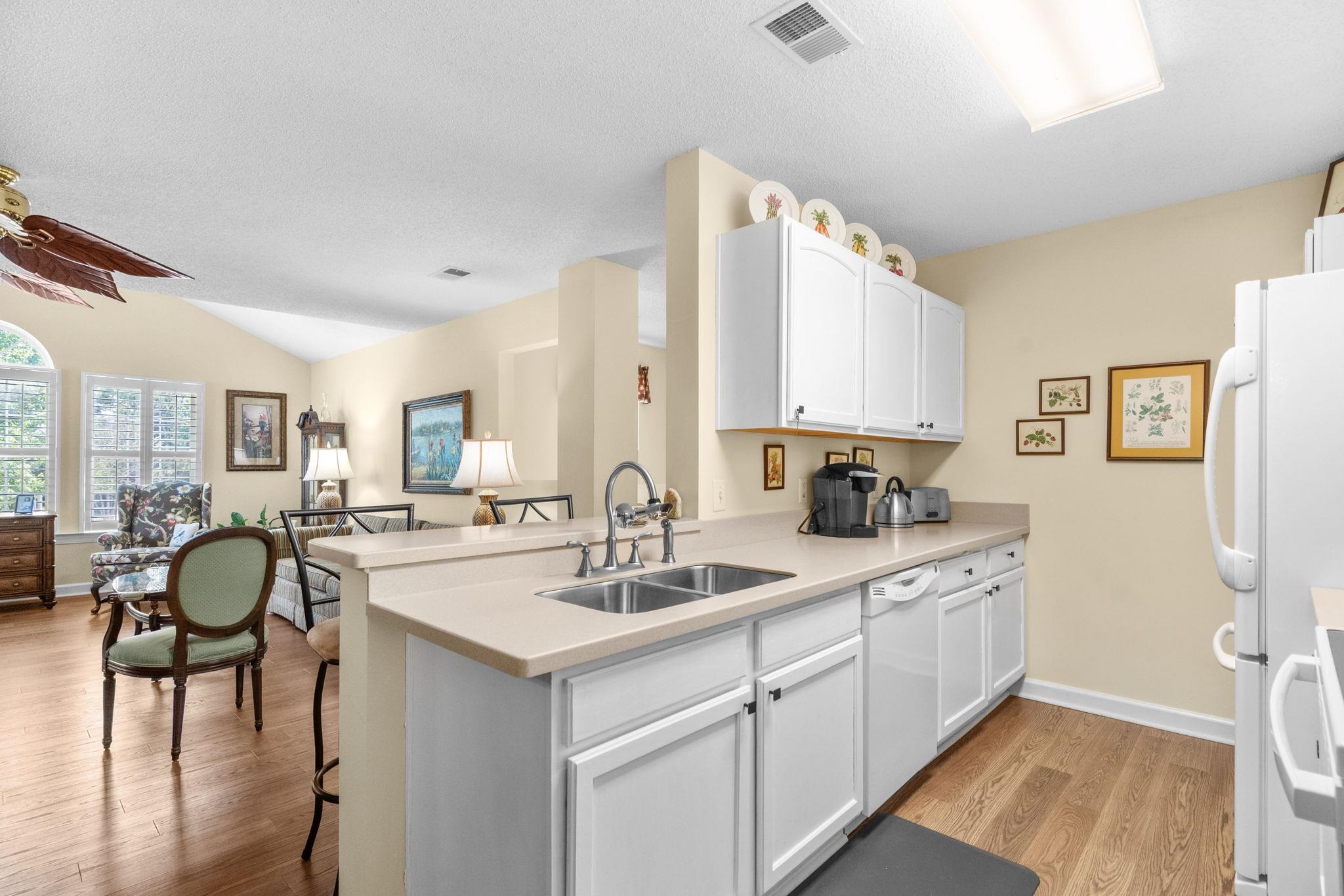 4300 Lotus Court, Unit 4300F Murrells Inlet, SC 29576 - Photo 10 of 45