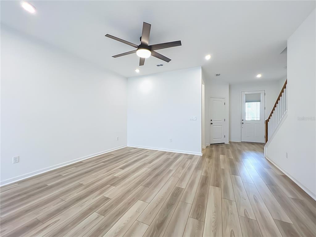 746 Spring Palms Loop Orlando, FL 32828 - Photo 9 of 46