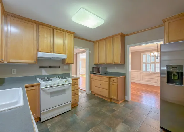 $2,775 | 514 Glenview Drive, Tallahassee, FL 32303