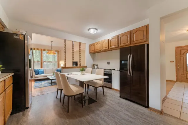 $3,000 | 14322 McCarthy Road, Lemont, IL 60439