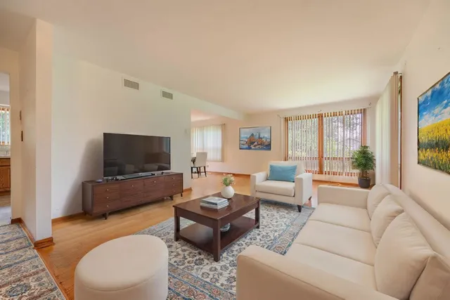 $3,000 | 14322 McCarthy Road, Lemont, IL 60439