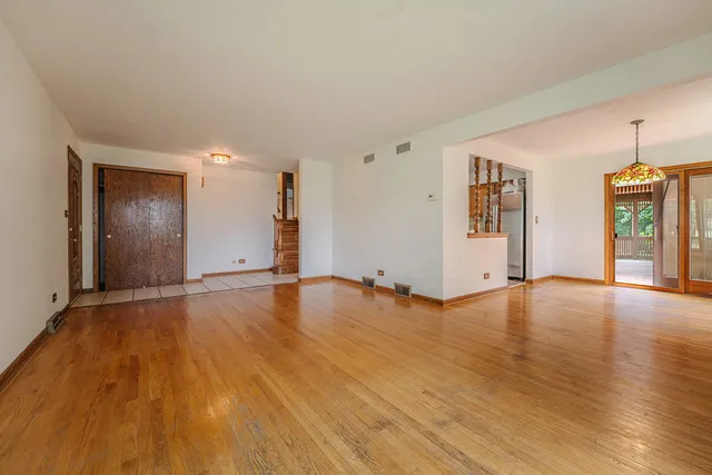 $3,000 | 14322 McCarthy Road, Lemont, IL 60439