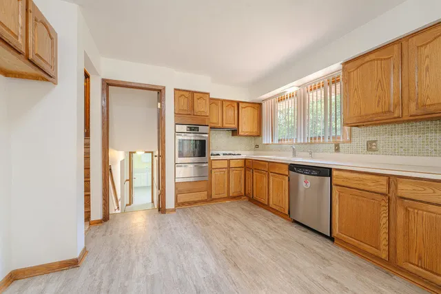 $3,000 | 14322 McCarthy Road, Lemont, IL 60439