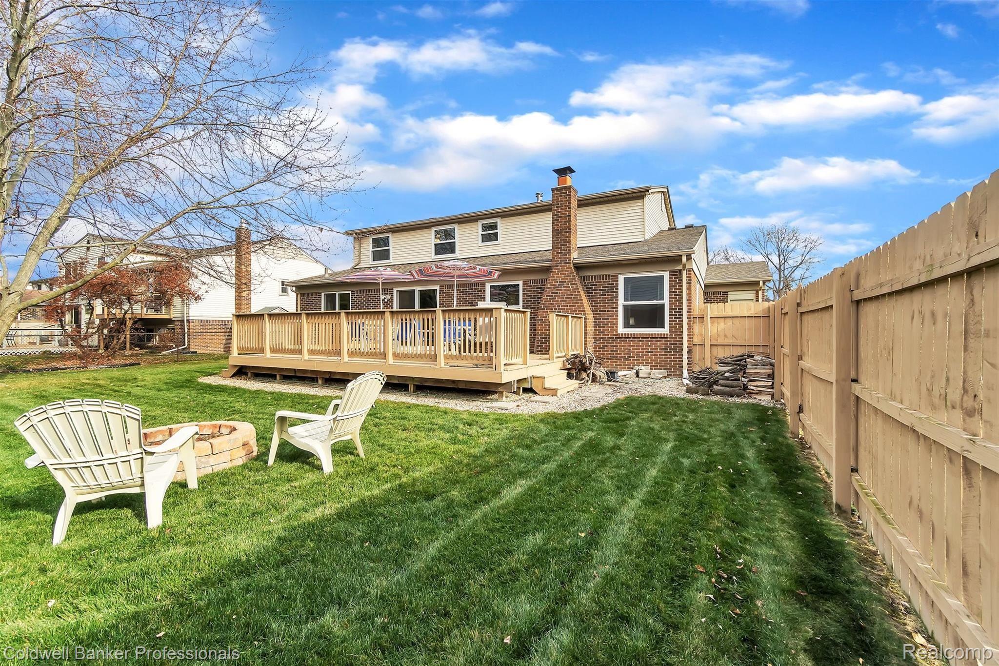 6951 East Spring Drive Canton, MI 48187 - Photo 36 of 43 Partially fenced for privacy