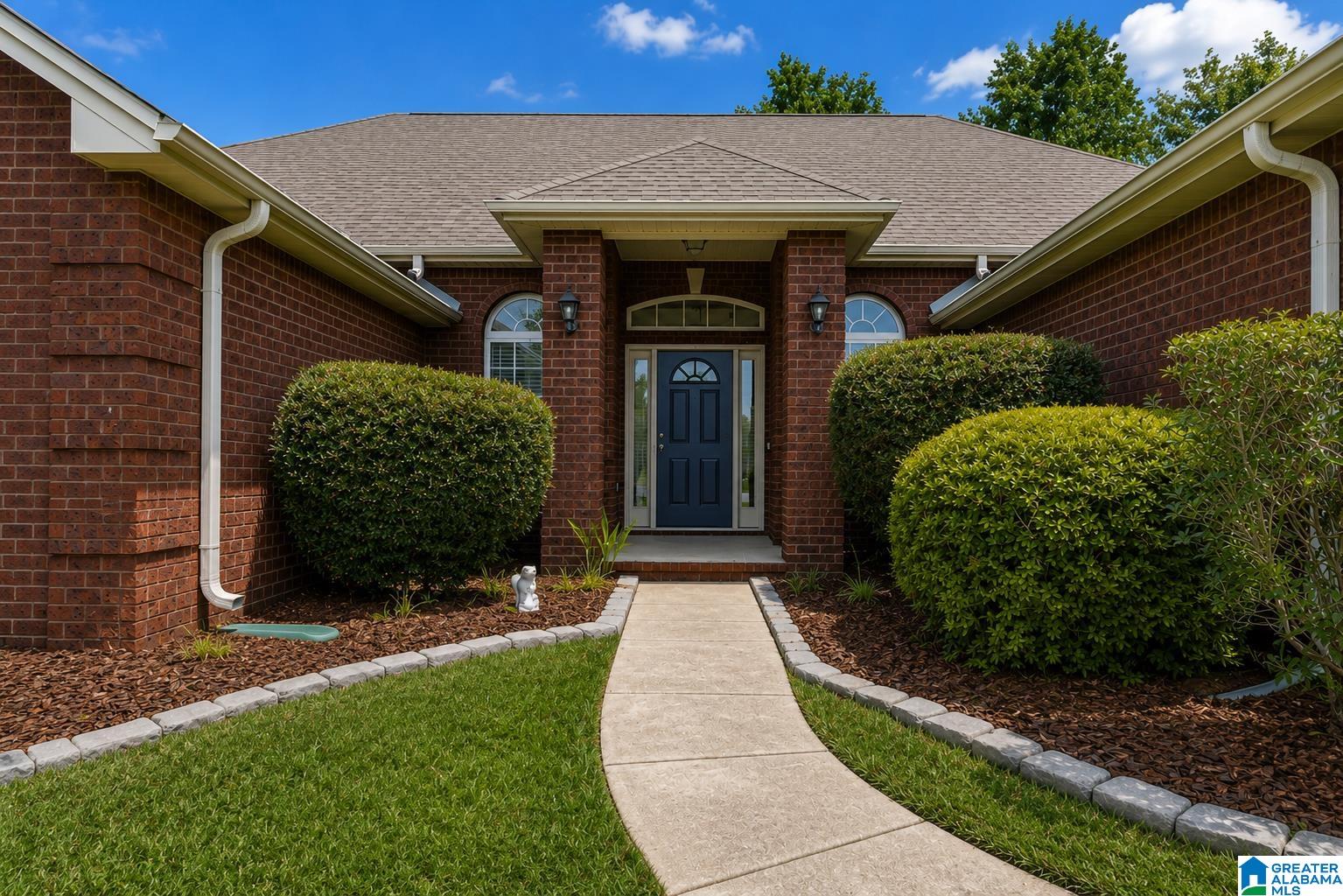 357 Tanglewood Circle Alabaster, AL 35007 - Photo 3 of 28