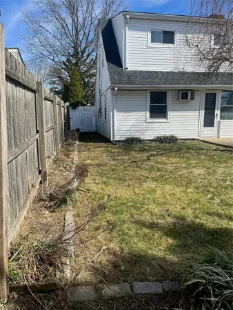 $725,000 | 54 Ramble Lane, Levittown, NY 11756