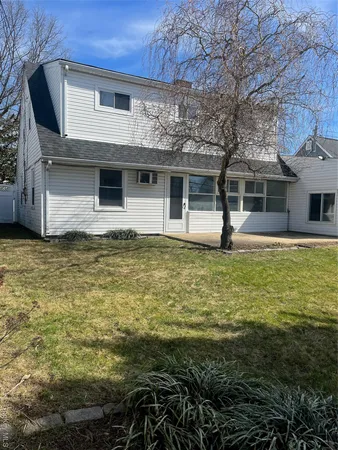 $725,000 | 54 Ramble Lane, Levittown, NY 11756