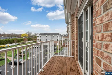 $750,000 | 2310 Rio Vista Lane, Unit 2310, Northvale, NJ 07647