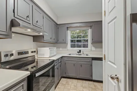 $199,999 | 511 Hickory Villa Drive, Nashville, TN 37211