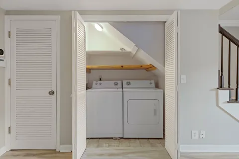 $199,999 | 511 Hickory Villa Drive, Nashville, TN 37211