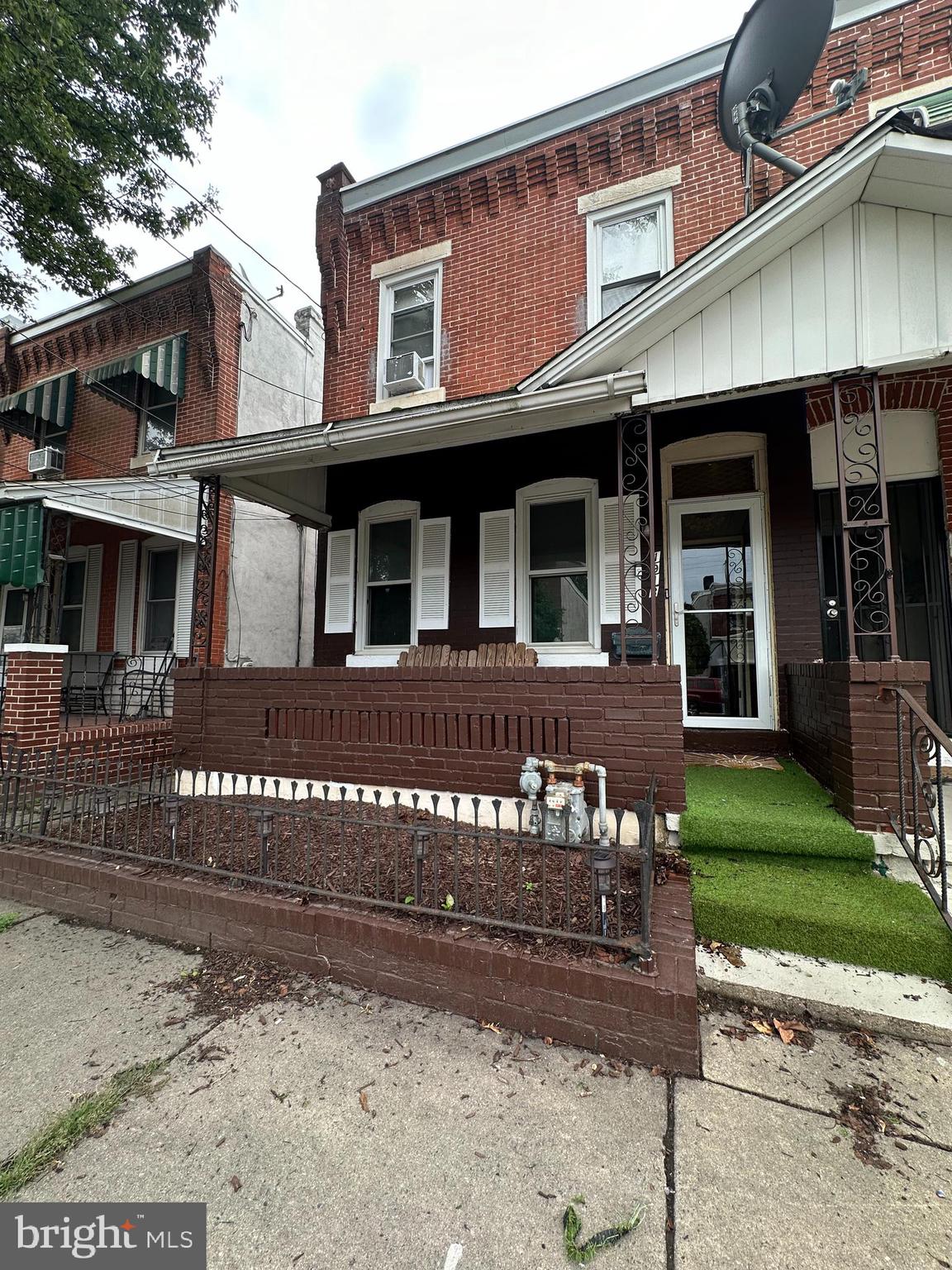 1913 West 4th St  