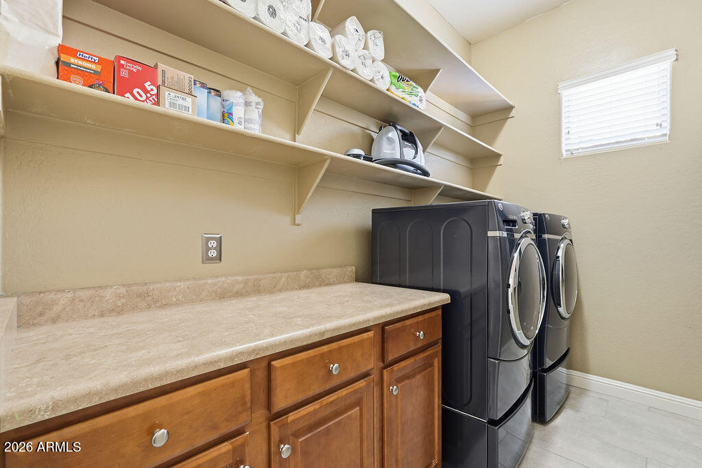 6738 Rachael Way Gilbert, AZ 85298 - Photo 33 of 61 Laundry
