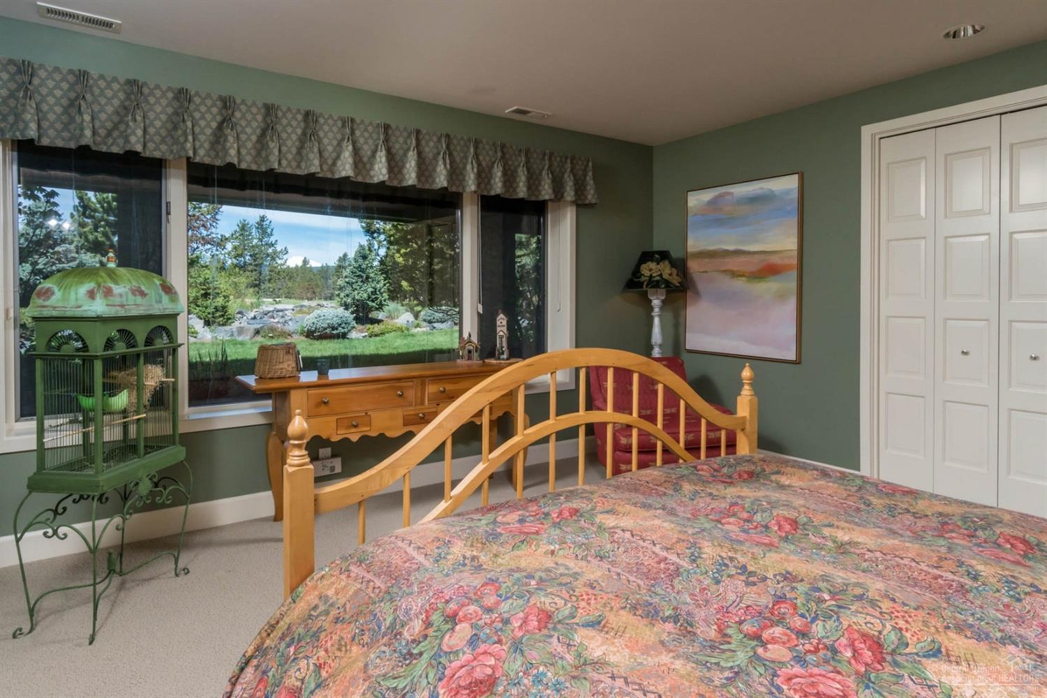 17997 North Course Lane Sunriver, OR 97707 - Photo 12 of 25 Additional Photo