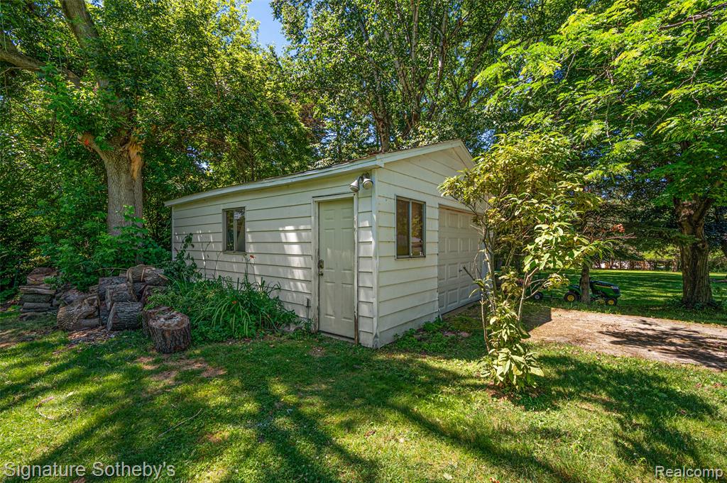 6694 Lierman Road Imlay City, MI 48444 - Photo 20 of 25