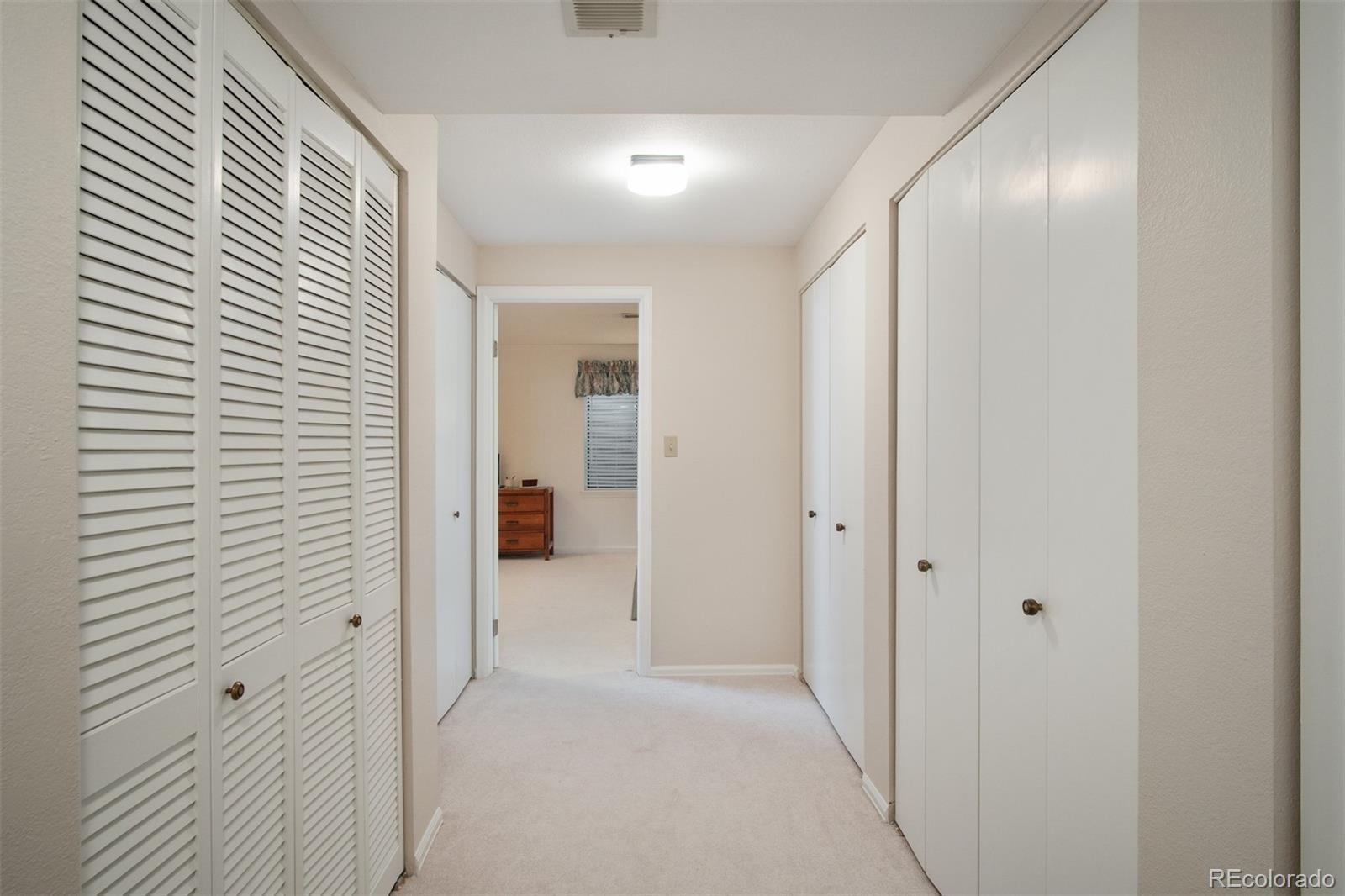 8 Sutherland Court Highlands Ranch, CO 80130 - Photo 16 of 31 Gallery Image 16