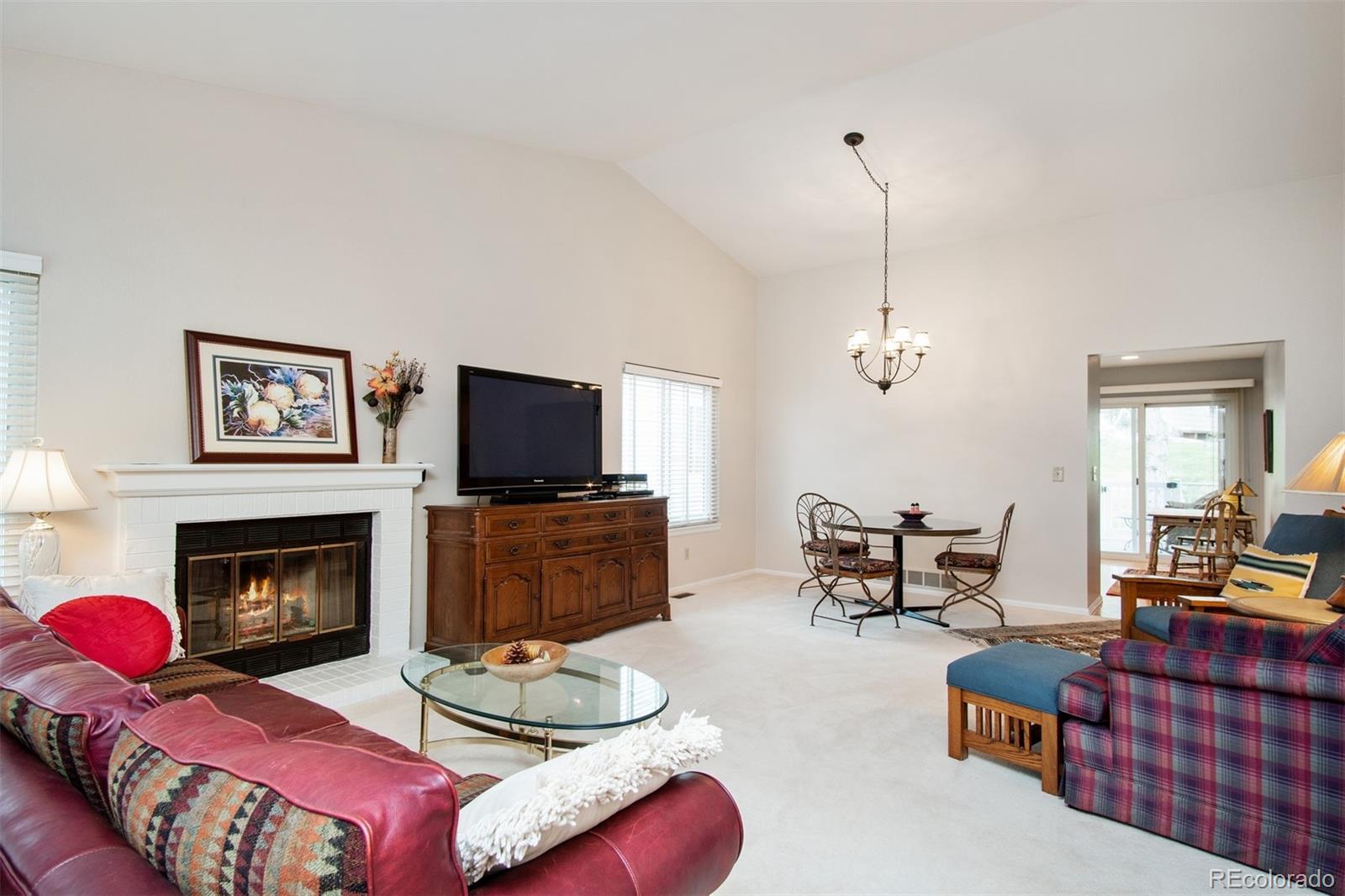 8 Sutherland Court Highlands Ranch, CO 80130 - Photo 3 of 31 Gallery Image 3