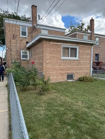 $240,000 | 7918 South Campbell Avenue, Chicago, IL 60652
