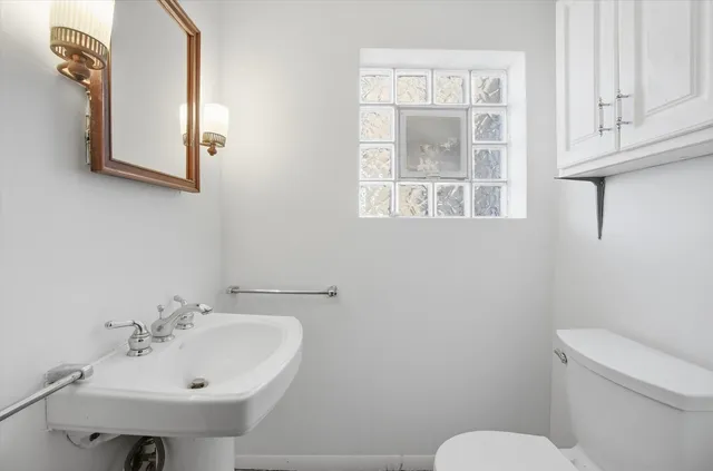 $240,000 | 7918 South Campbell Avenue, Chicago, IL 60652