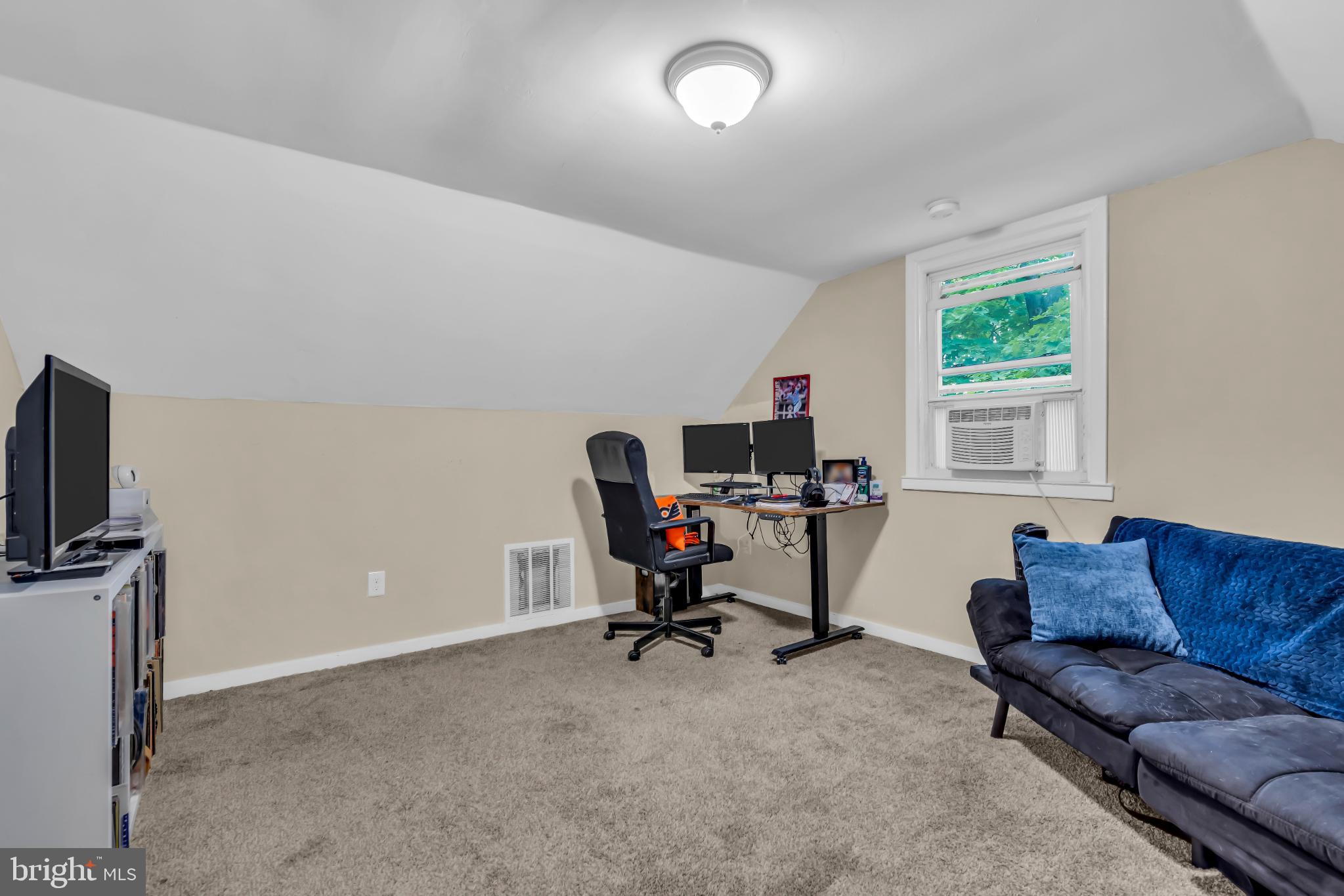 2002 South Brighton Avenue Clementon, NJ 08021 - Photo 35 of 38 a view of a livingroom with workspace and a window