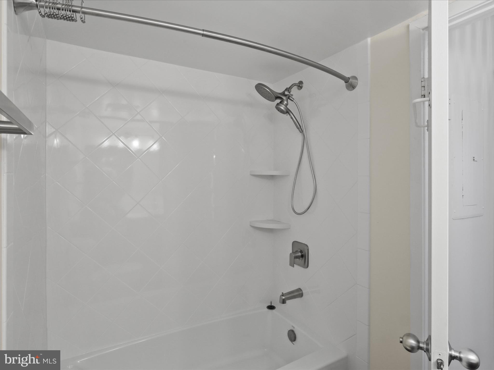 5505 Seminary Road, Unit 2609N Falls Church, VA 22041 - Photo 12 of 40