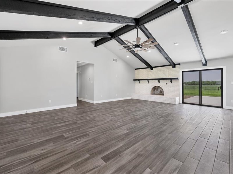 2719 Post Oak Road Webberville, TX 78653 - Photo 6 of 23 a view of a garage