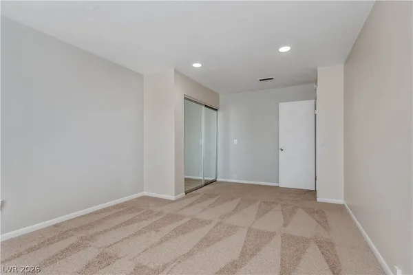 $2,995 | 908 Vegas Valley Drive, Las Vegas, NV 89109
