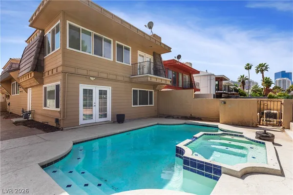 $2,995 | 908 Vegas Valley Drive, Las Vegas, NV 89109