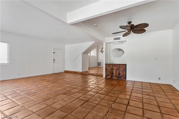 $2,995 | 908 Vegas Valley Drive, Las Vegas, NV 89109