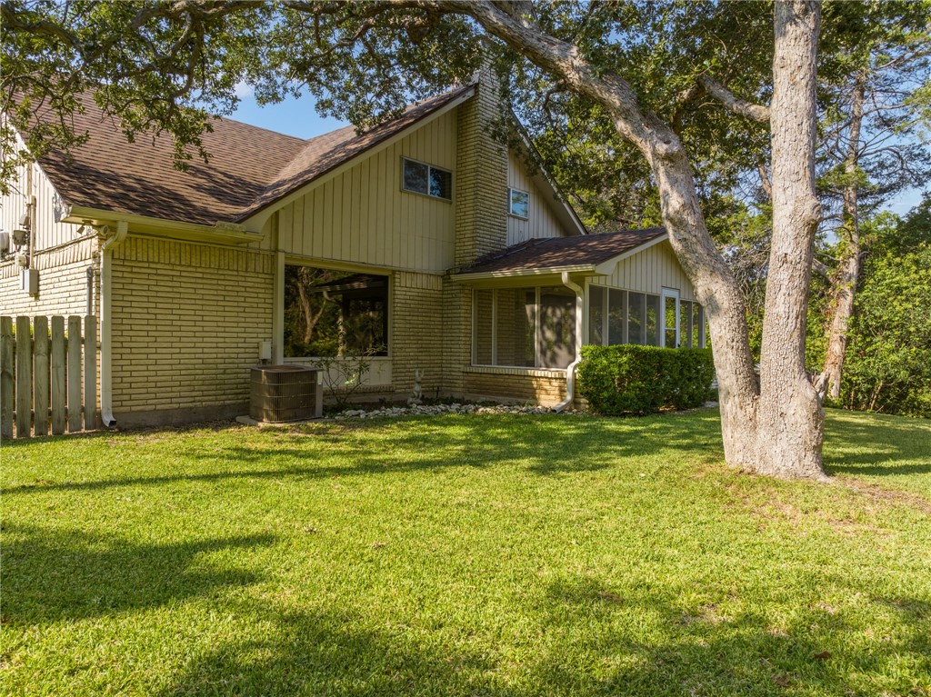 2621 Arroyo Road Waco, TX 76710 - Photo 37 of 43