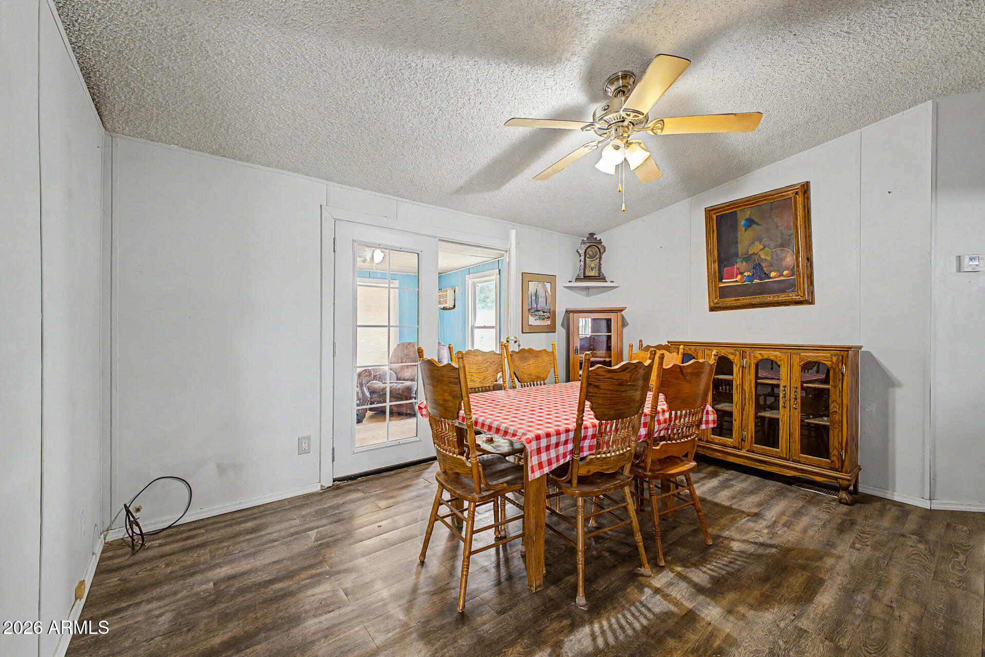 8595 North Palo Verde Road Florence, AZ 85132 - Photo 7 of 41 a dining room with furniture and window