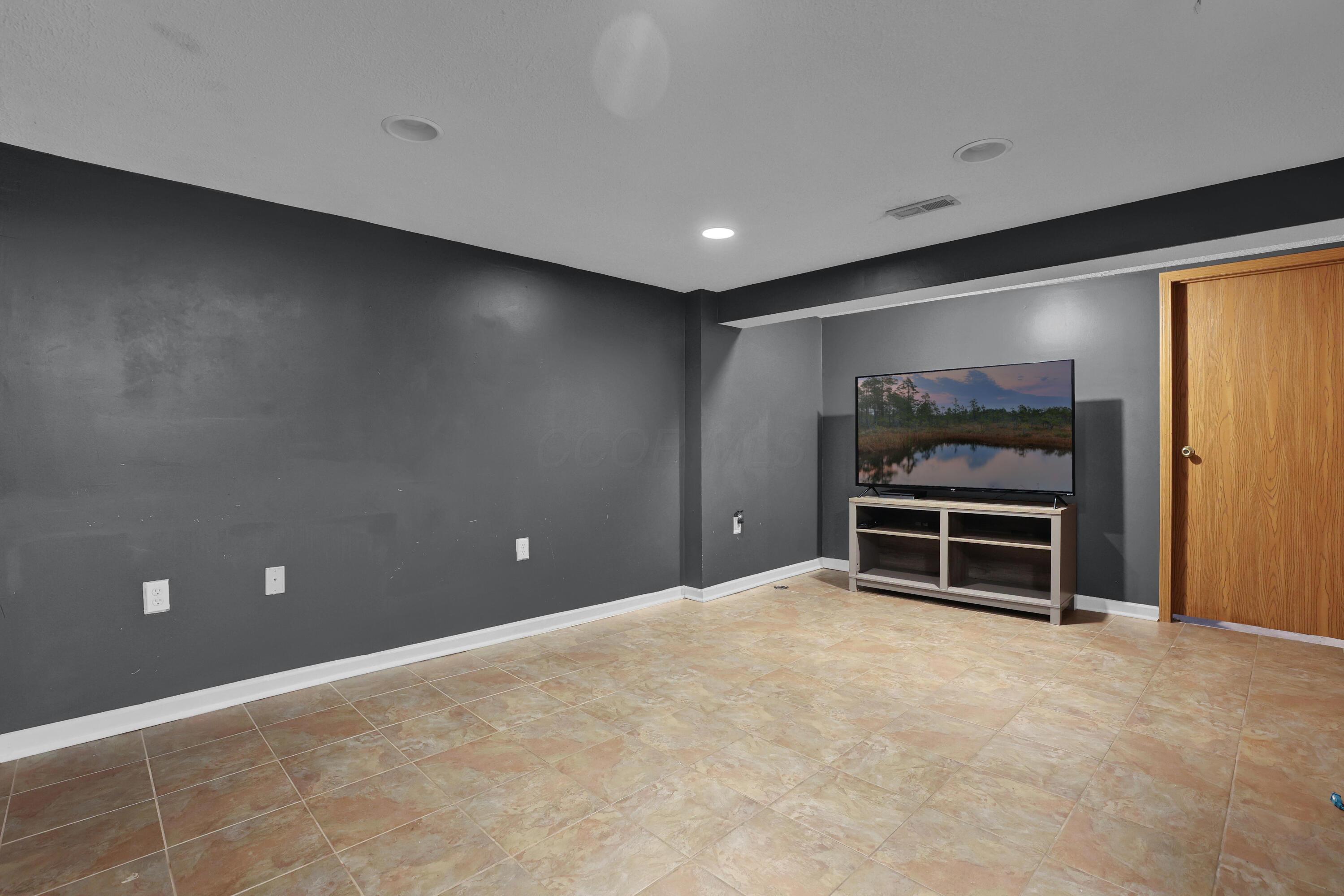6110 Parkglen Road Galloway, OH 43119 - Photo 25 of 34 0G7A8936