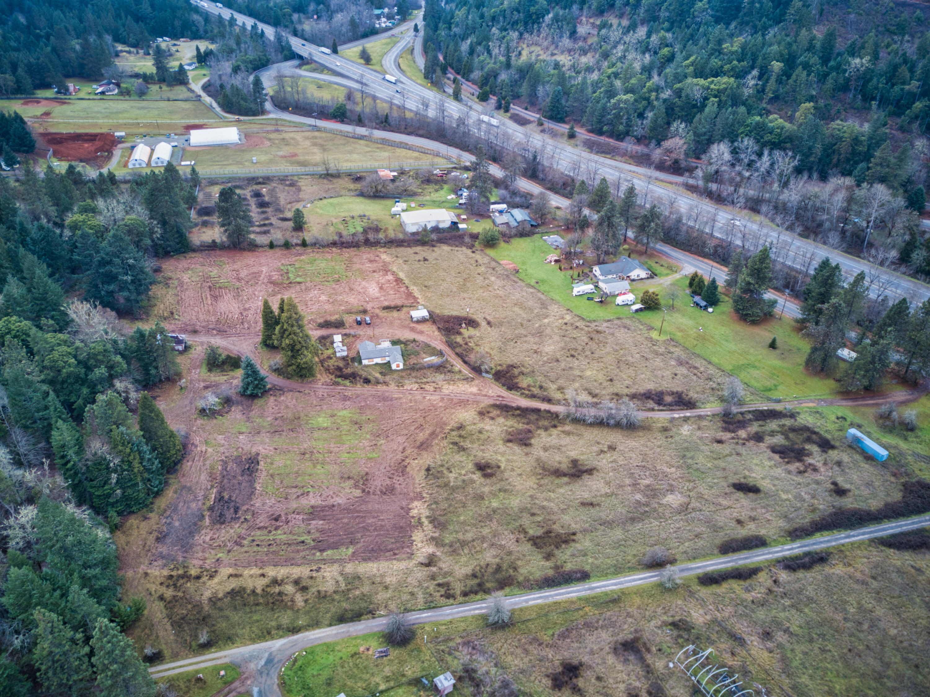 417 North Frontage Road Wolf Creek, OR 97497 - Photo 11 of 19 Frontage-10