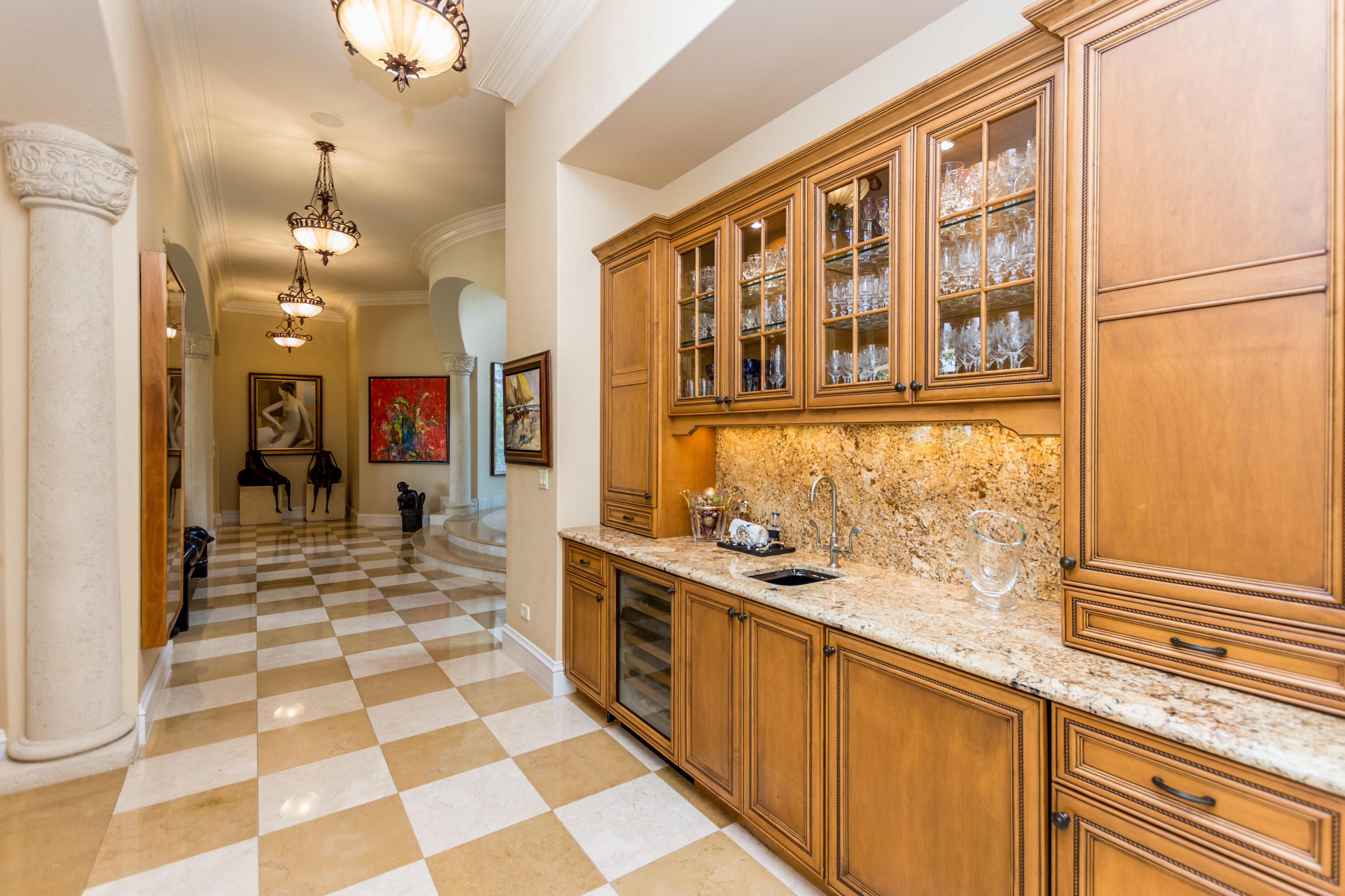 7518 Fenwick Place Boca Raton, FL 33496 - Photo 19 of 112 butler's pantry