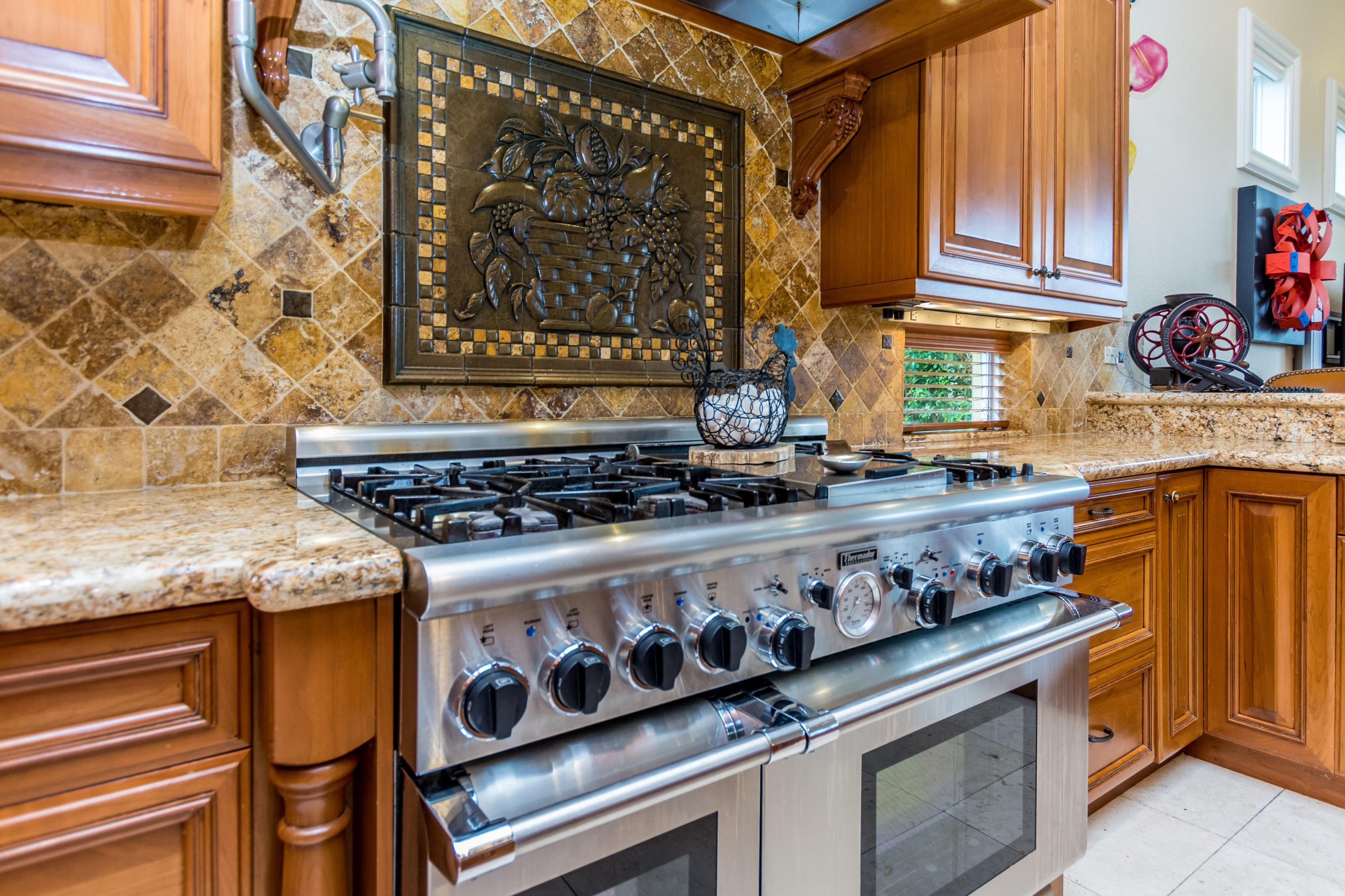 7518 Fenwick Place Boca Raton, FL 33496 - Photo 25 of 112 kitchen