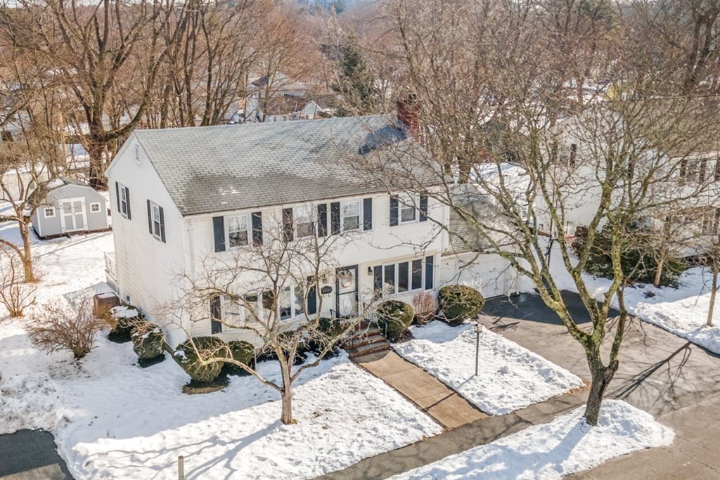 58 Dean Road Milton, MA 02186 - Photo 4 of 39 Gallery Image 4
