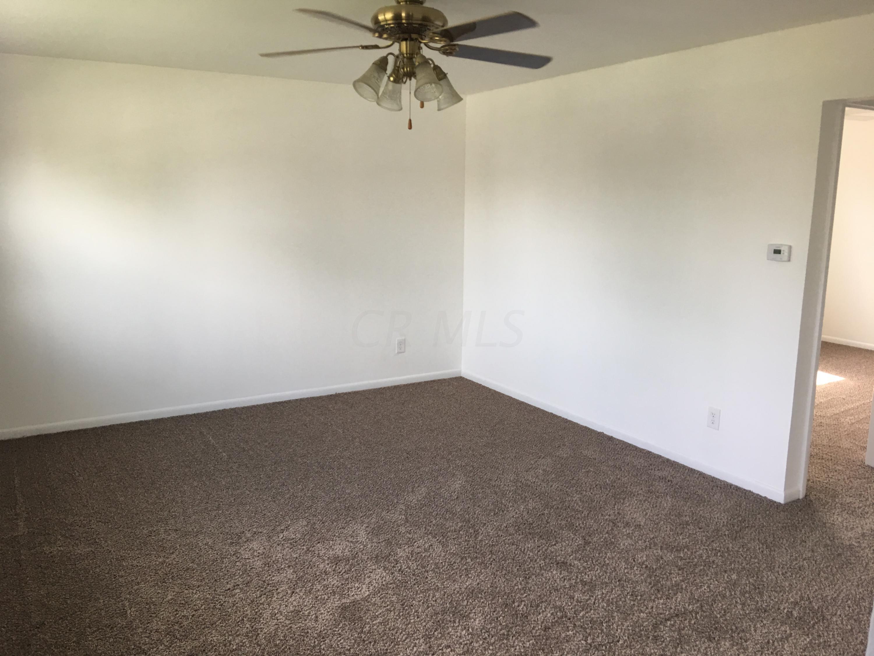 237 Schryver Road Columbus, OH 43207 - Photo 5 of 11 Gallery Image 5