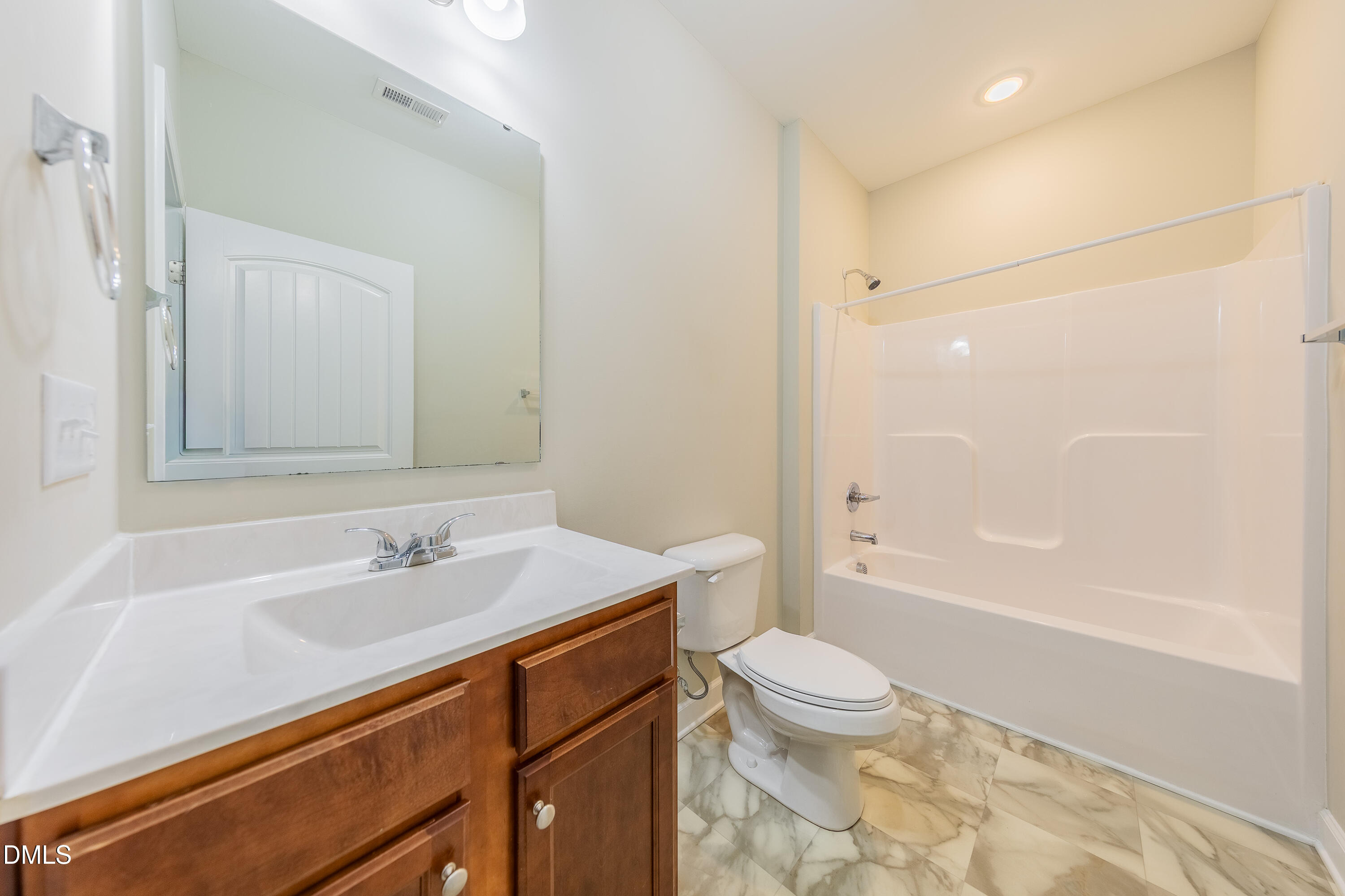 91 Wheat Drive Angier, NC 27501 - Photo 19 of 30 91WheatDr-Interior-Web-14