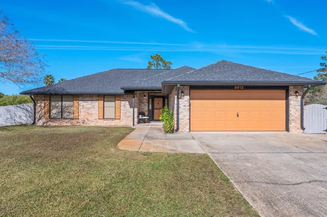 $390,000 | 6912 Leisure Street, Navarre, FL 32566