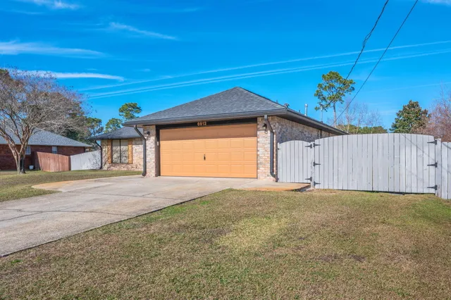 $390,000 | 6912 Leisure Street, Navarre, FL 32566