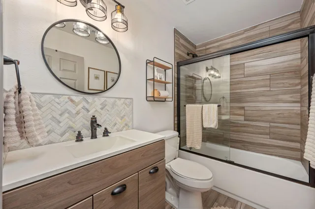 $390,000 | 6912 Leisure Street, Navarre, FL 32566