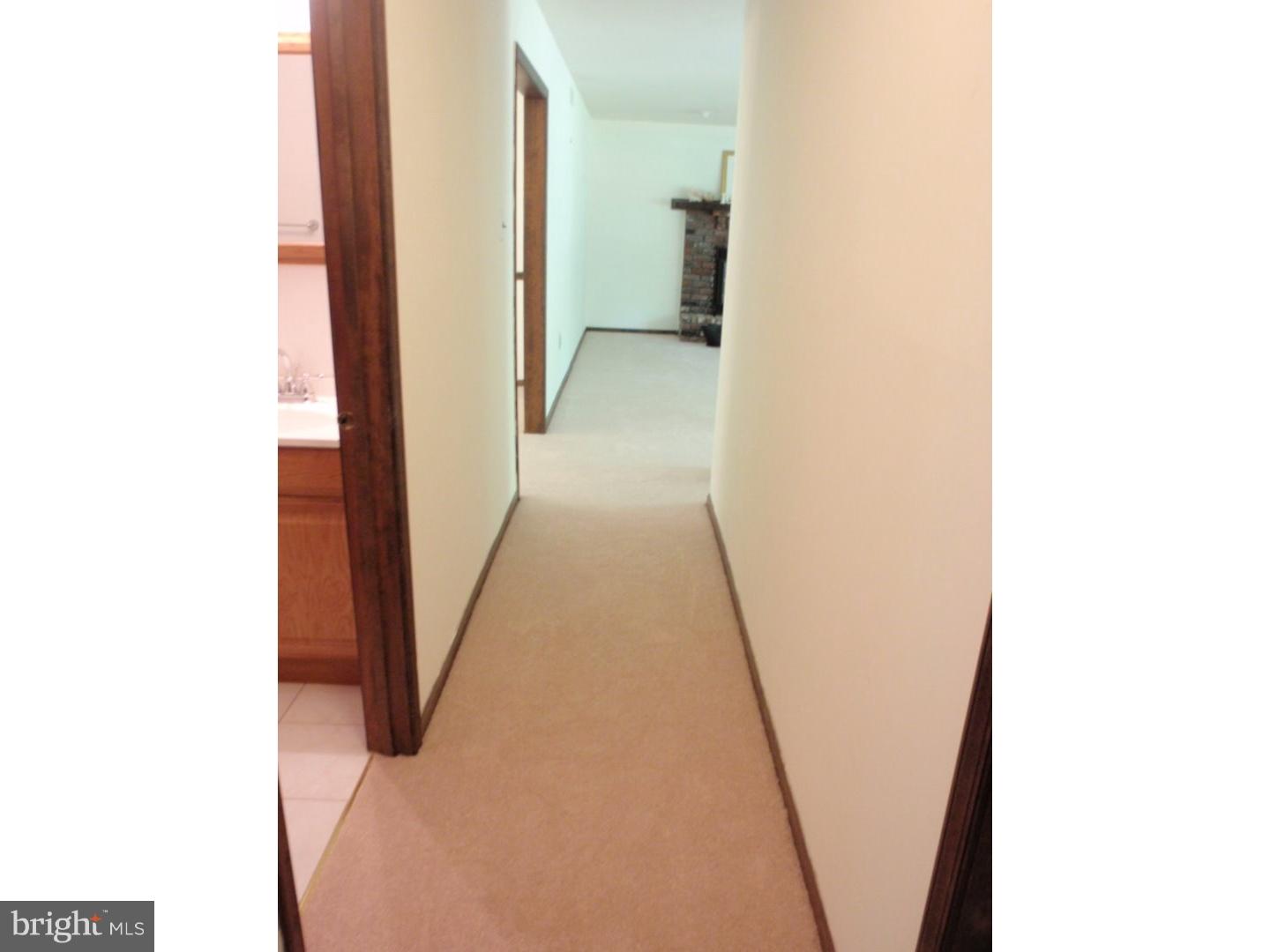 61 Richter Road Tabernacle, NJ 08088 - Photo 12 of 21 Hallway