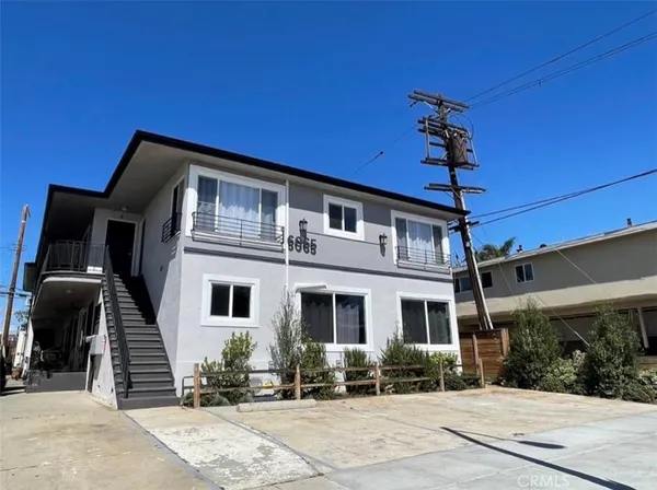 $2,595 | 6065 Pickford Place, Unit 1, Los Angeles, CA 90035