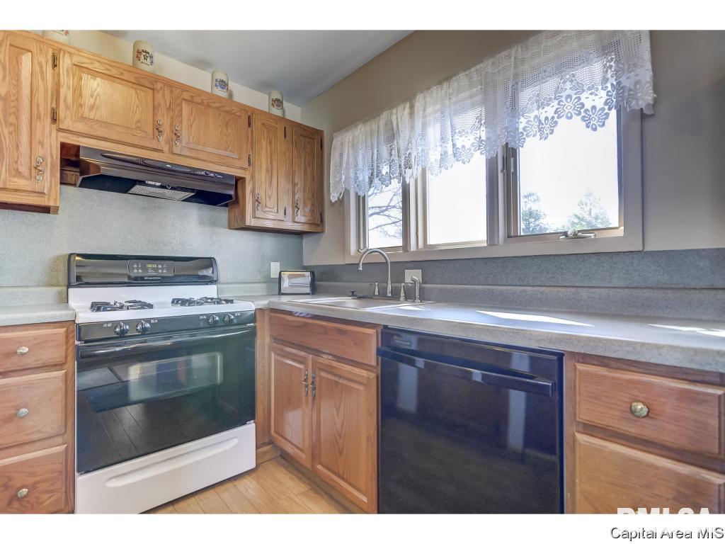 3224 Buckner Street Springfield, IL 62703 - Photo 13 of 33