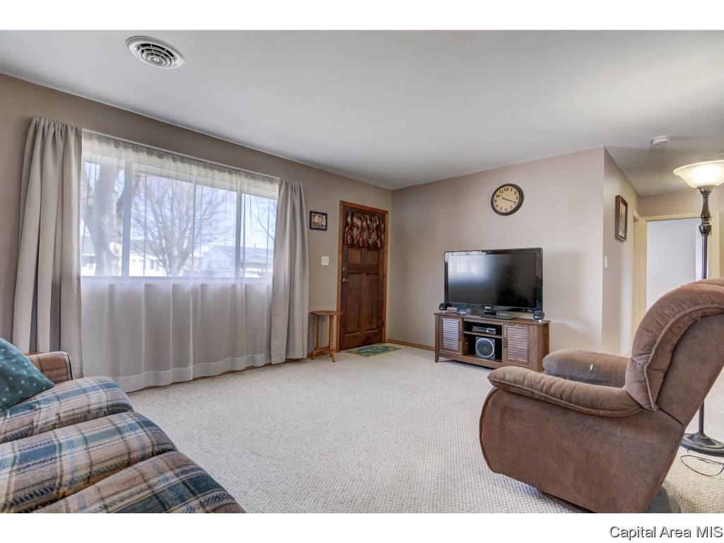 3224 Buckner Street Springfield, IL 62703 - Photo 5 of 33