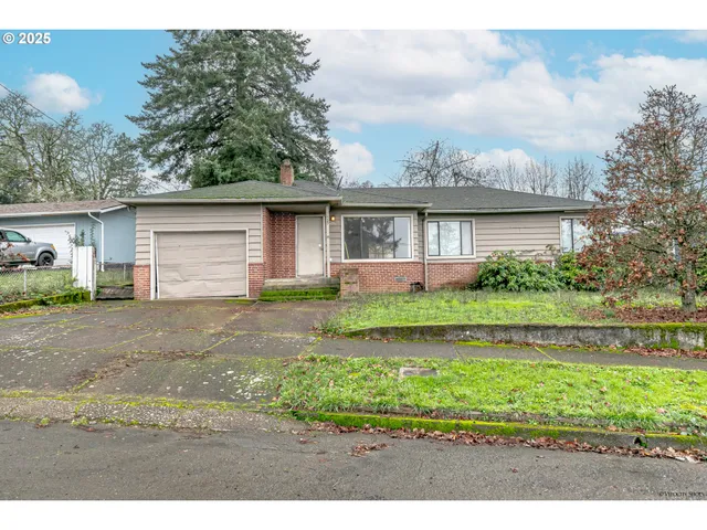 $325,000 | 1533 Southwest Fairview Avenue, Dallas, OR 97338