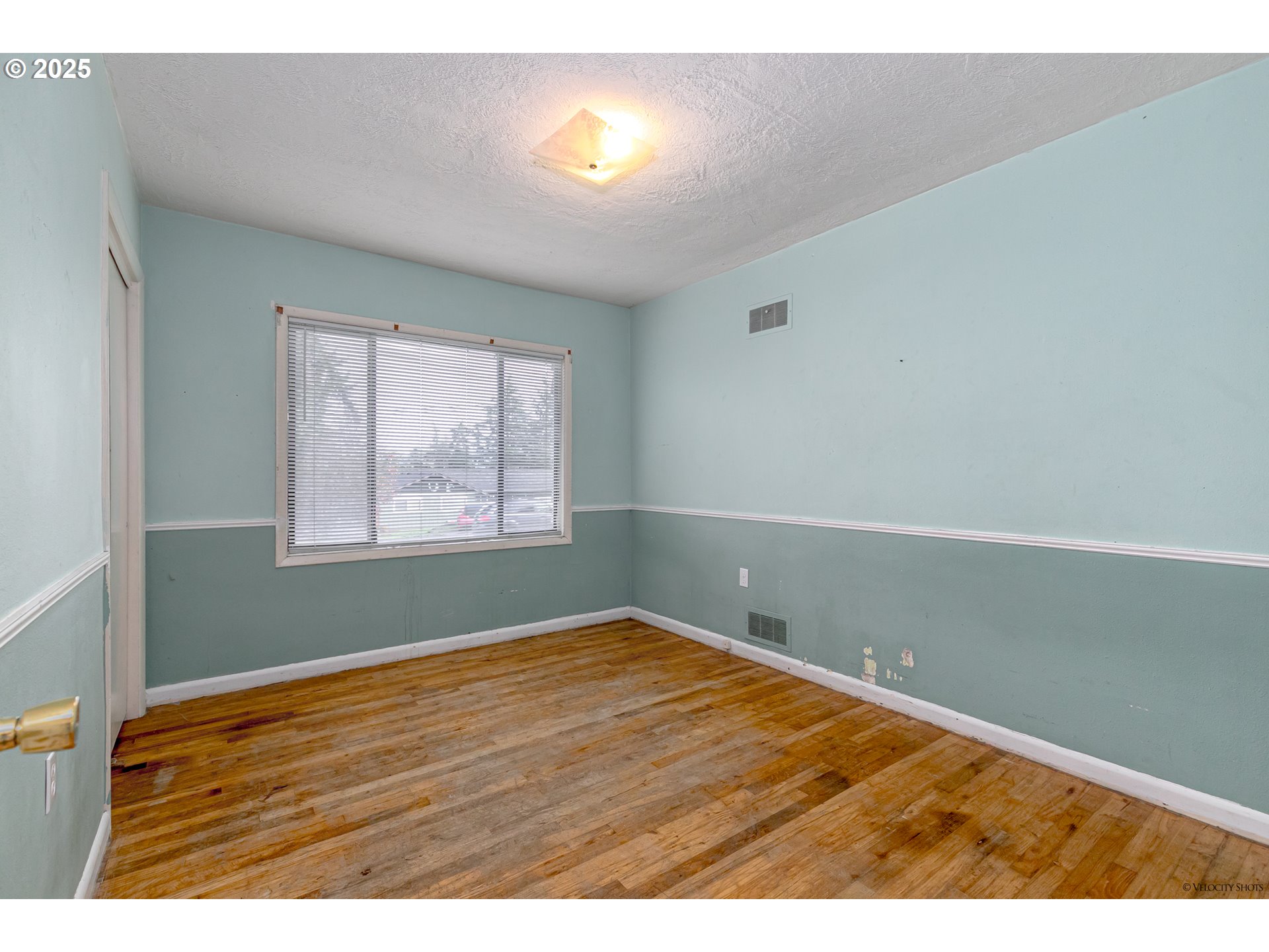 1533 Southwest Fairview Avenue Dallas, OR 97338 - Photo 17 of 26